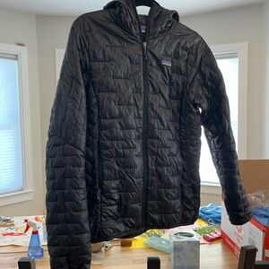 Patagonia Black Quilted Puffer Jacket with Hood